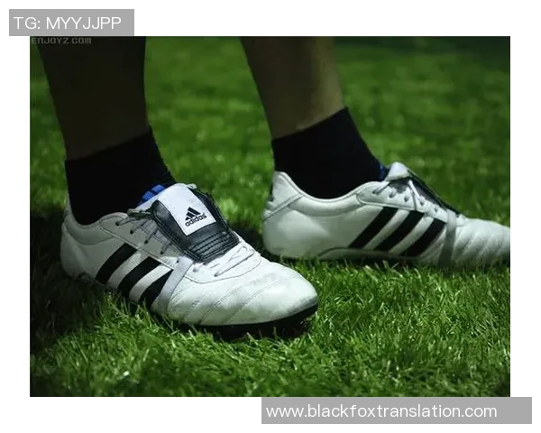 足球明星球鞋测量揭秘专业评测助你选择最适合的运动鞋